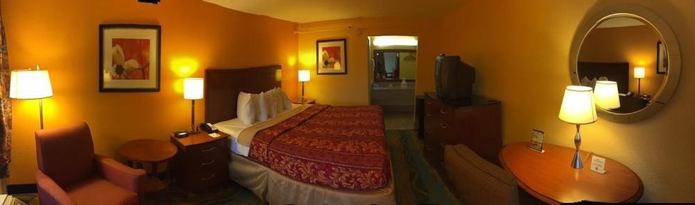 Days Inn By Wyndham Norfolk Military Circle Extérieur photo